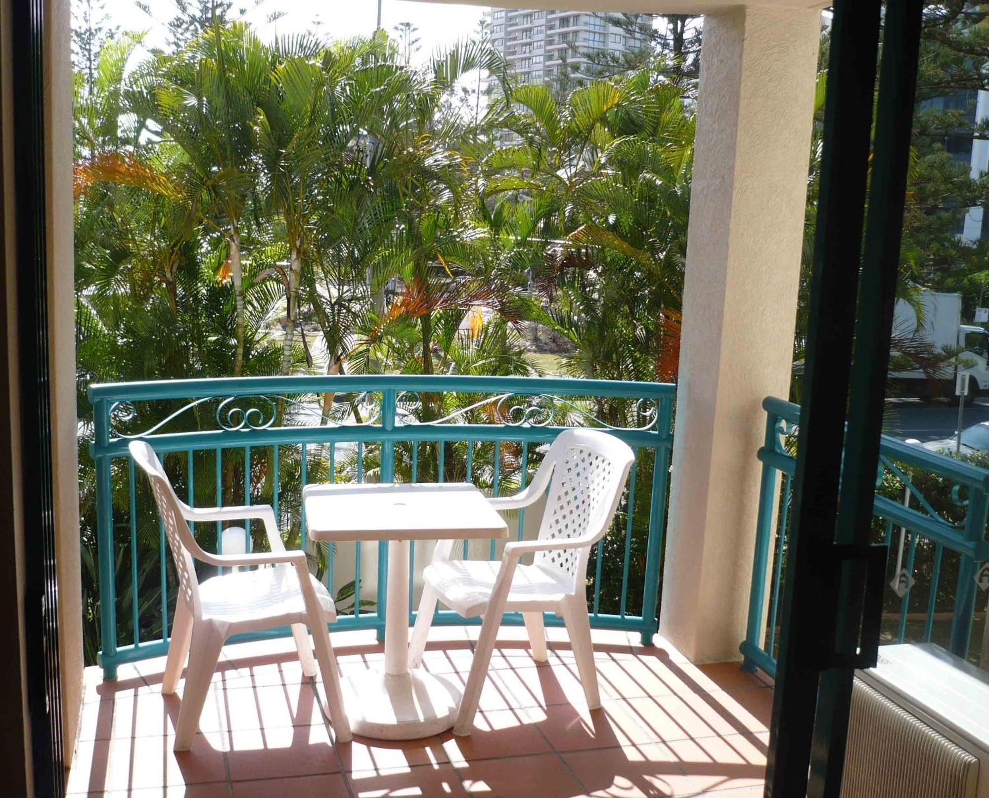 Aruba Beach Resort Broadbeach Exterior foto